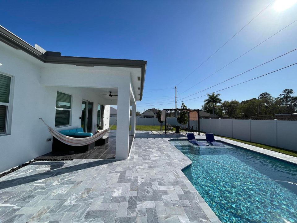 For Sale: $695,000 (4 beds, 2 baths, 2062 Square Feet)