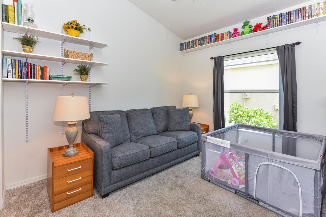 На продажу: $445,000 (3 спален, 2 ванн, 1342 Квадратных фут)