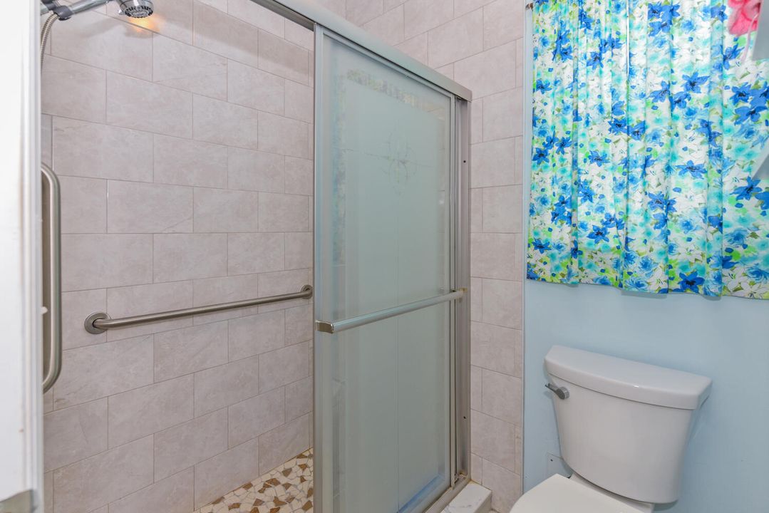 На продажу: $445,000 (3 спален, 2 ванн, 1342 Квадратных фут)