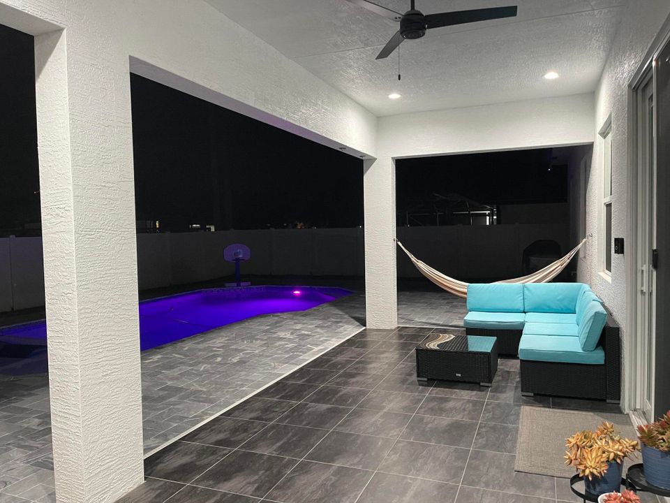 For Sale: $695,000 (4 beds, 2 baths, 2062 Square Feet)