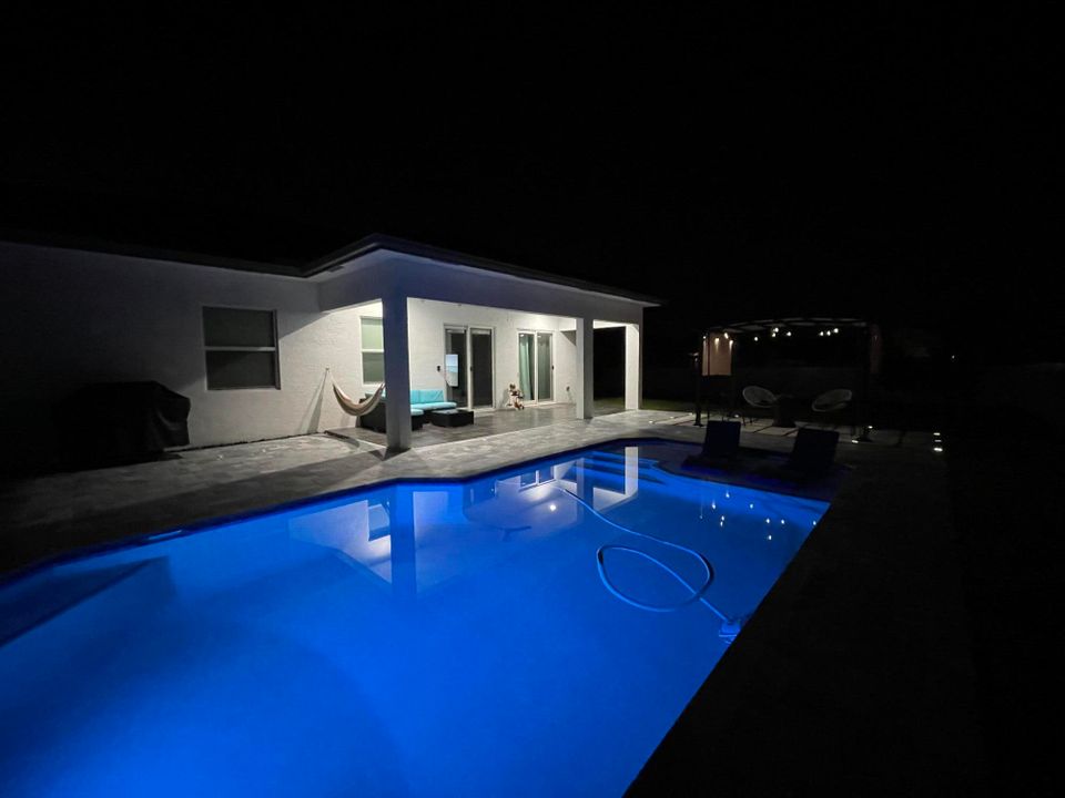 For Sale: $695,000 (4 beds, 2 baths, 2062 Square Feet)