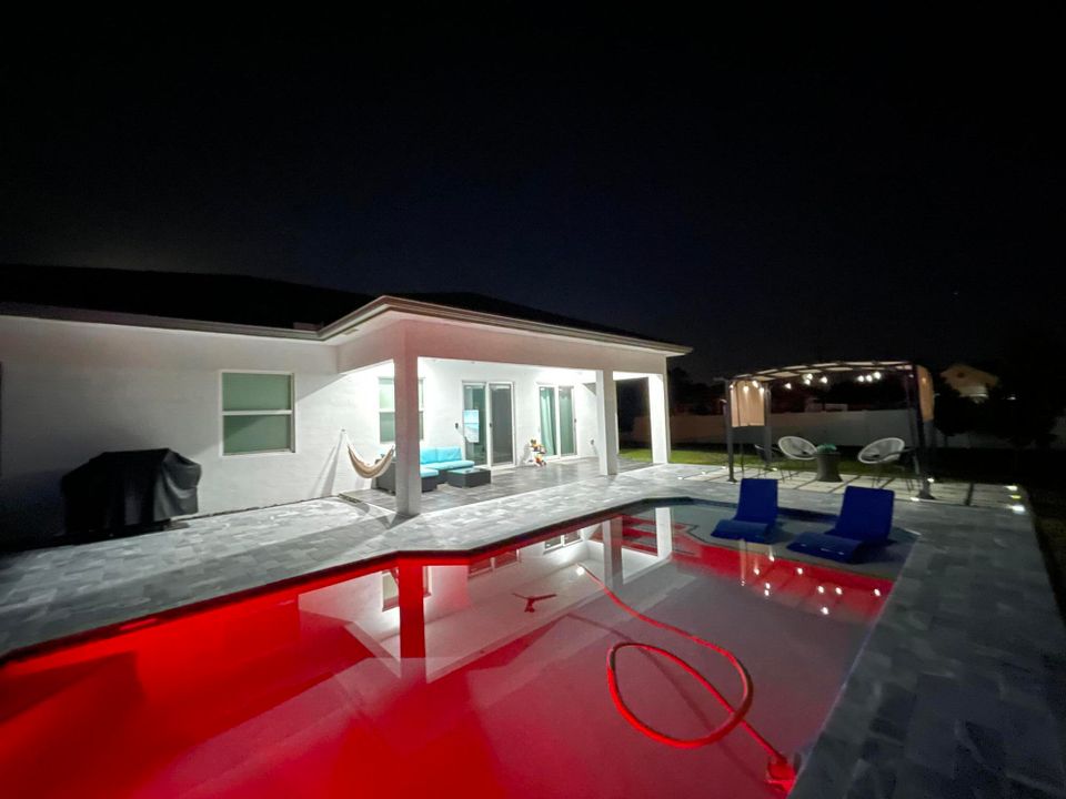 For Sale: $695,000 (4 beds, 2 baths, 2062 Square Feet)