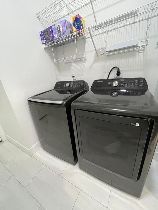 For Sale: $695,000 (4 beds, 2 baths, 2062 Square Feet)