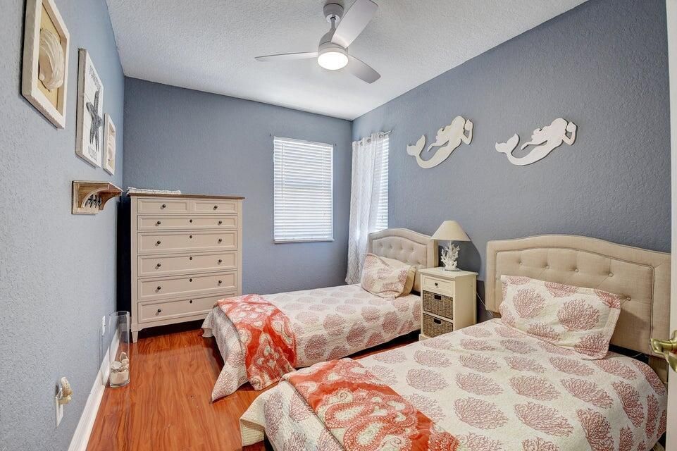 Active With Contract: $5,000 (3 beds, 2 baths, 1978 Square Feet)