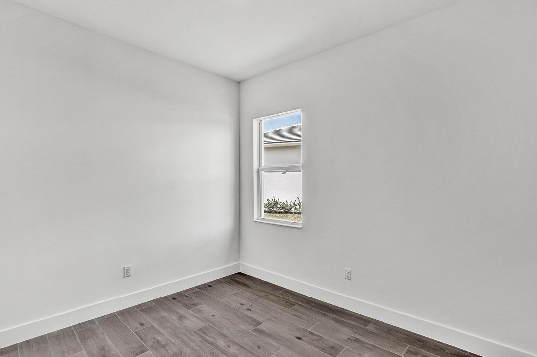 For Sale: $879,000 (3 beds, 3 baths, 2735 Square Feet)