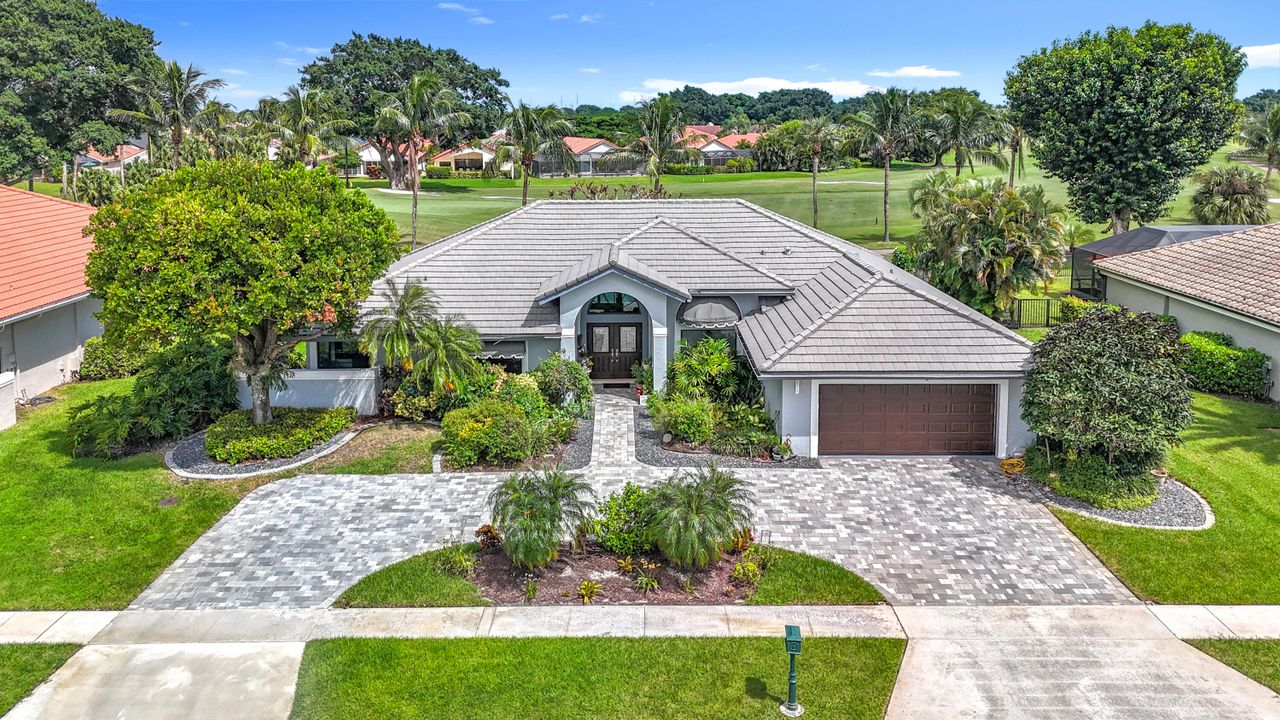 Recently Sold: $1,089,000 (3 beds, 2 baths, 2982 Square Feet)
