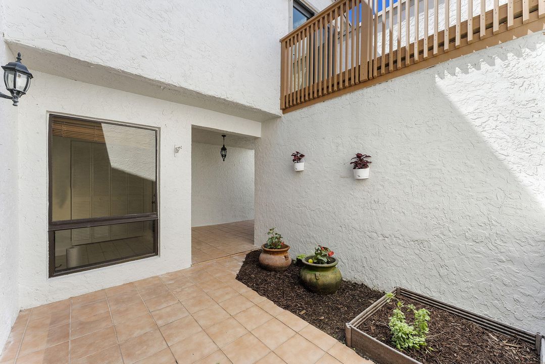 Под контрактом: $464,999 (3 спален, 2 ванн, 1576 Квадратных фут)