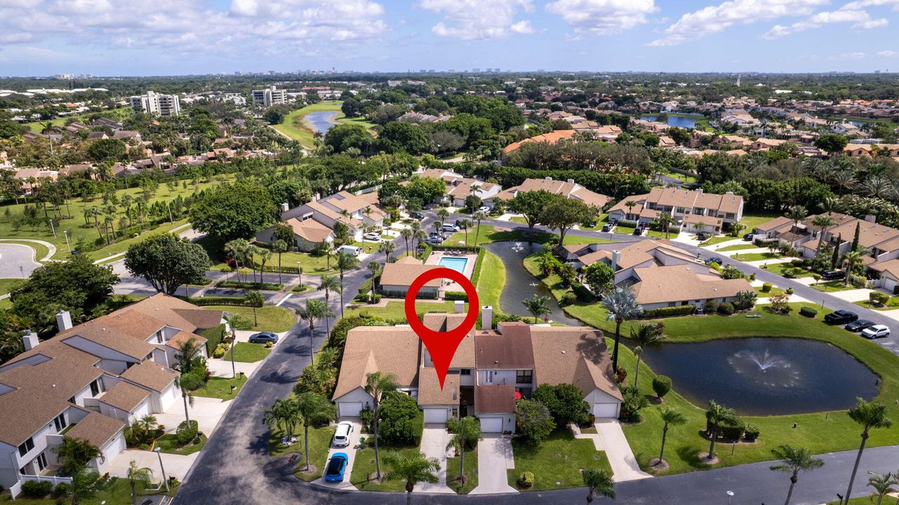 Под контрактом: $464,999 (3 спален, 2 ванн, 1576 Квадратных фут)