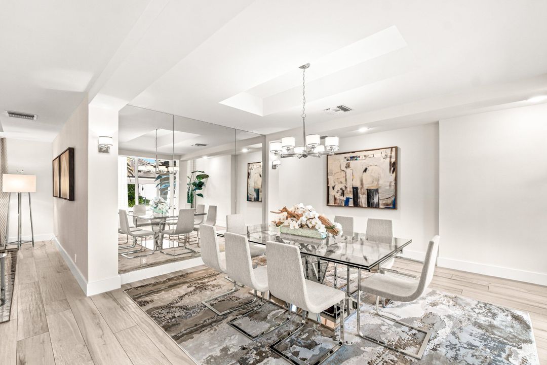 В аренду: $22,500 (5 спален, 3 ванн, 2960 Квадратных фут)