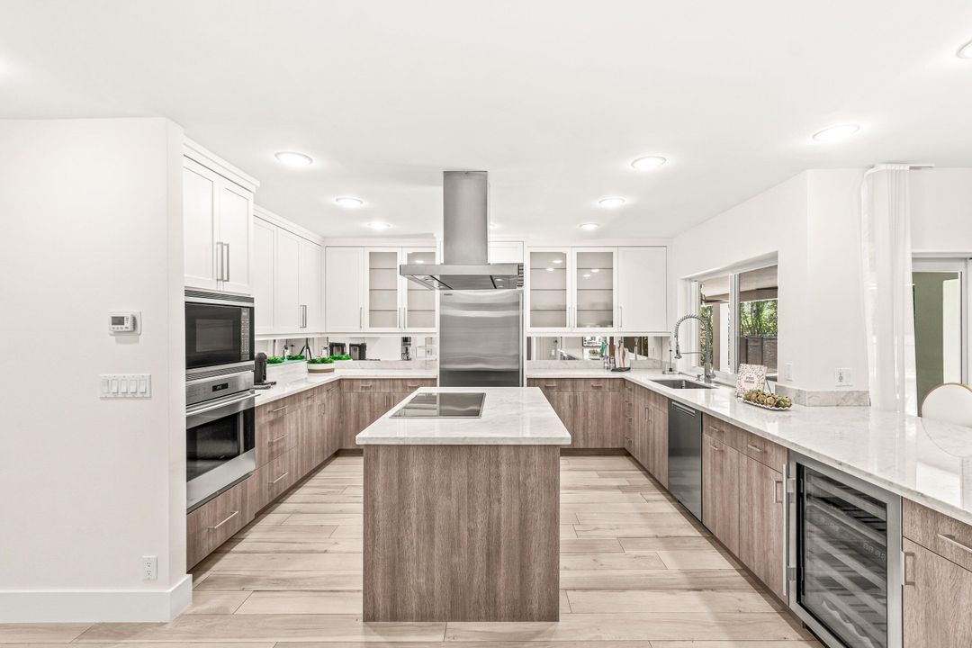 В аренду: $22,500 (5 спален, 3 ванн, 2960 Квадратных фут)