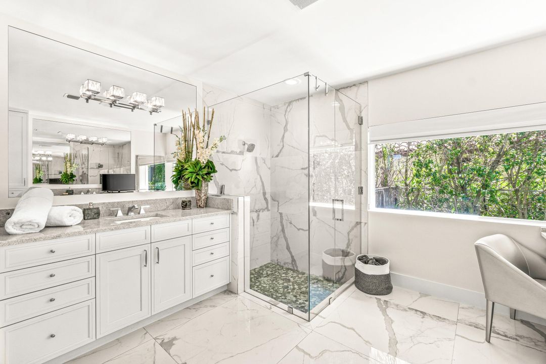 В аренду: $22,500 (5 спален, 3 ванн, 2960 Квадратных фут)