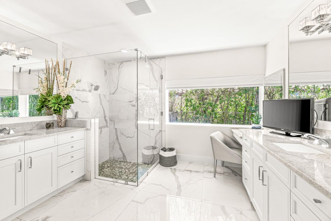 В аренду: $22,500 (5 спален, 3 ванн, 2960 Квадратных фут)