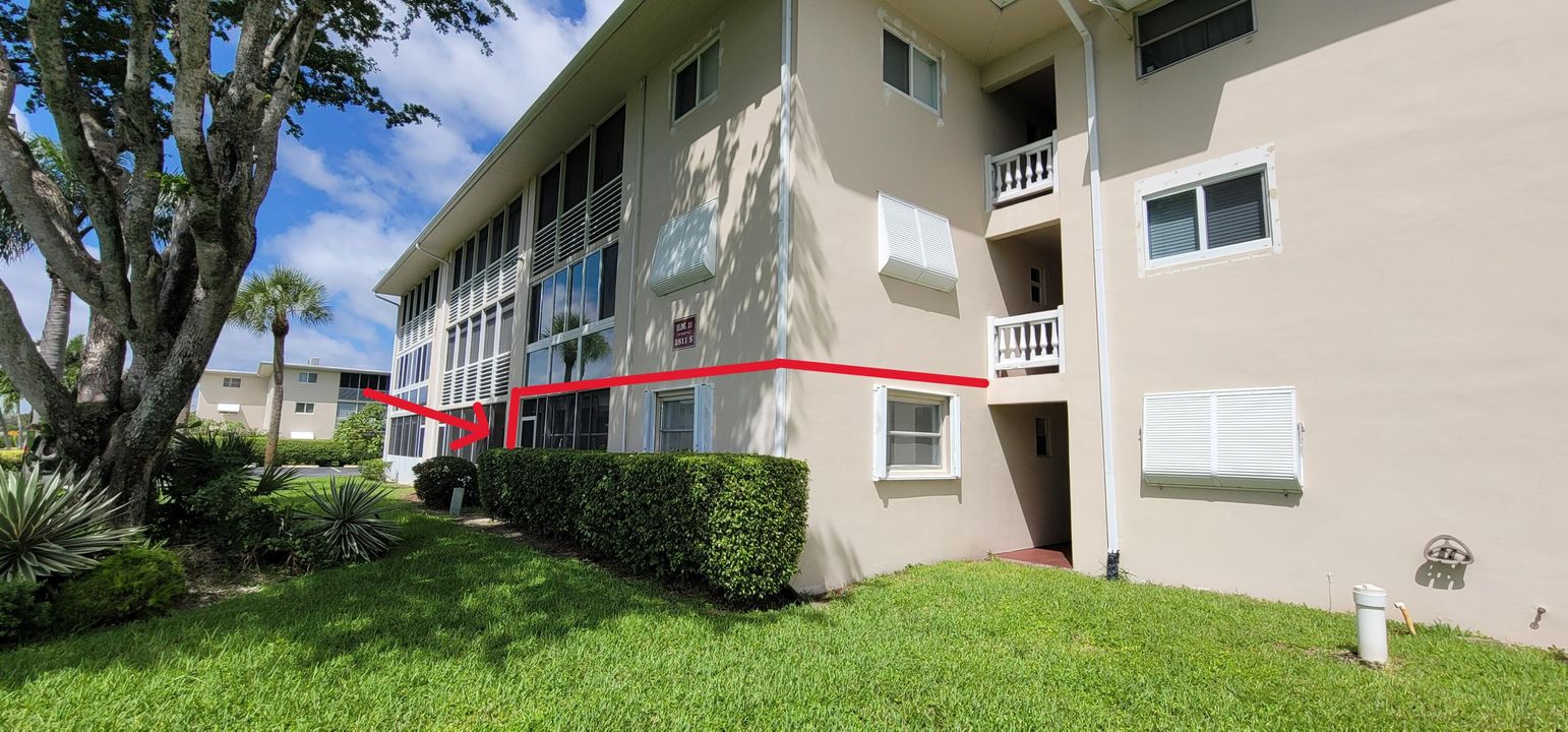 合同活跃: $113,900 (2 贝兹, 2 浴室, 1080 平方英尺)