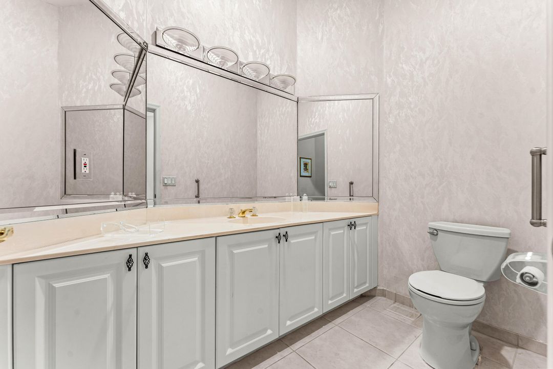 合同活跃: $3,350 (2 贝兹, 2 浴室, 2249 平方英尺)