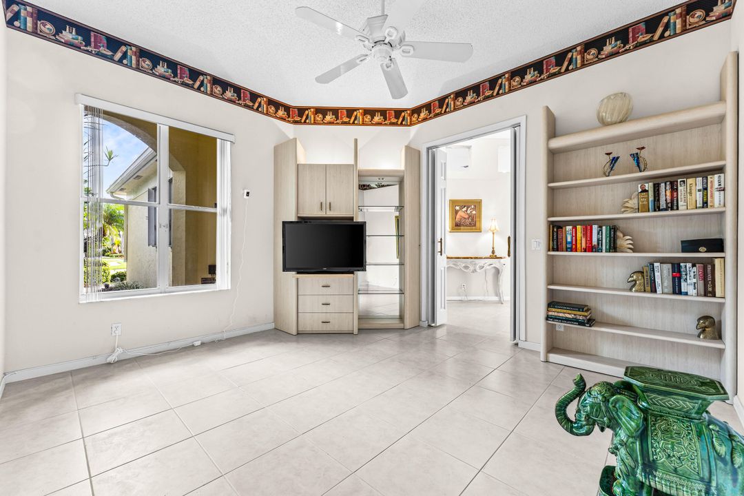 合同活跃: $3,350 (2 贝兹, 2 浴室, 2249 平方英尺)