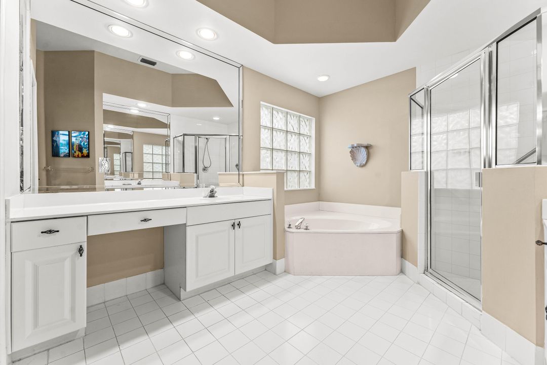 合同活跃: $3,350 (2 贝兹, 2 浴室, 2249 平方英尺)