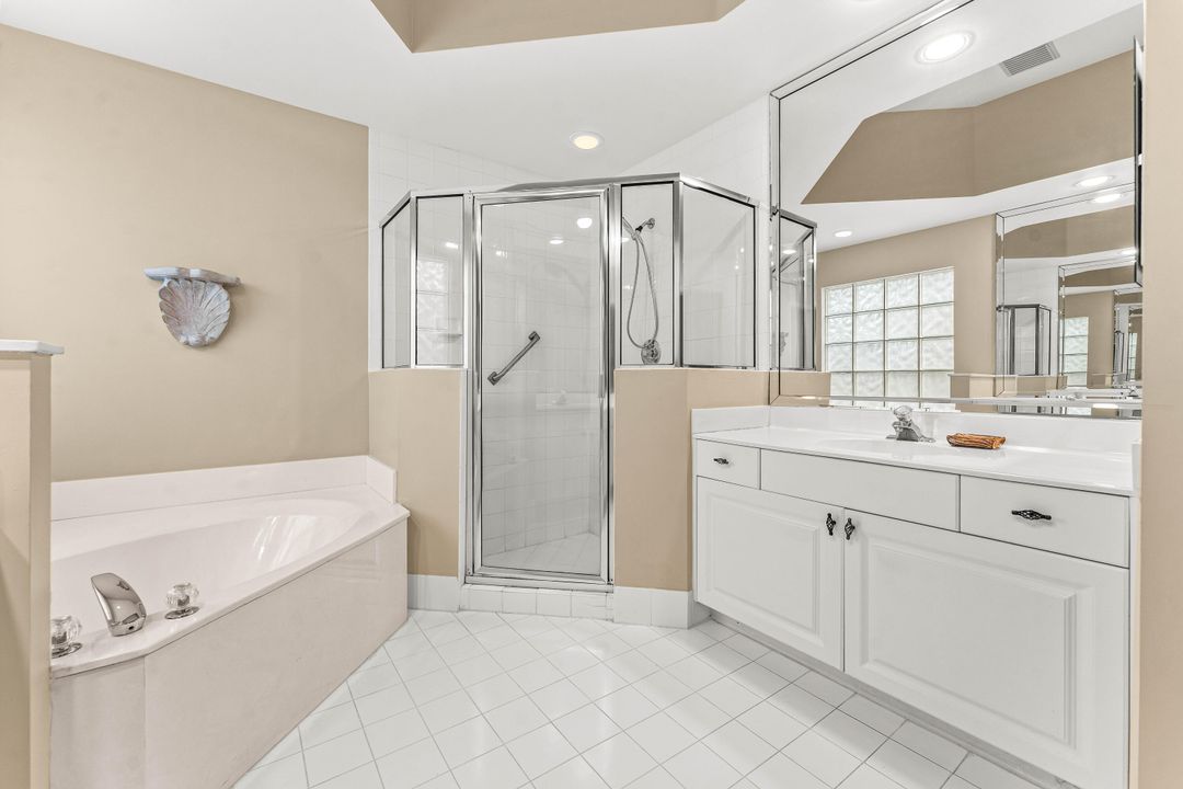 合同活跃: $3,350 (2 贝兹, 2 浴室, 2249 平方英尺)