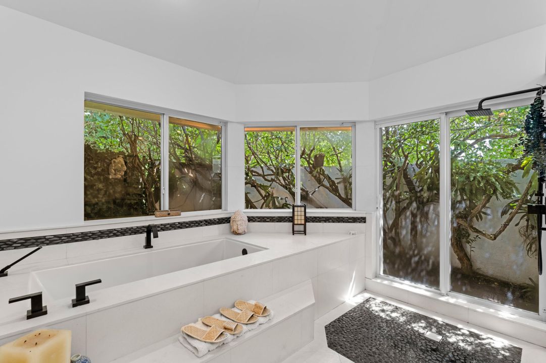 Activo con contrato: $3,375,000 (4 camas, 3 baños, 3462 Pies cuadrados)