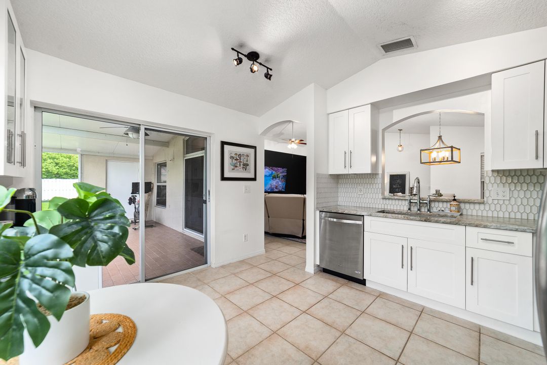 Active With Contract: $399,900 (3 beds, 2 baths, 1386 Square Feet)