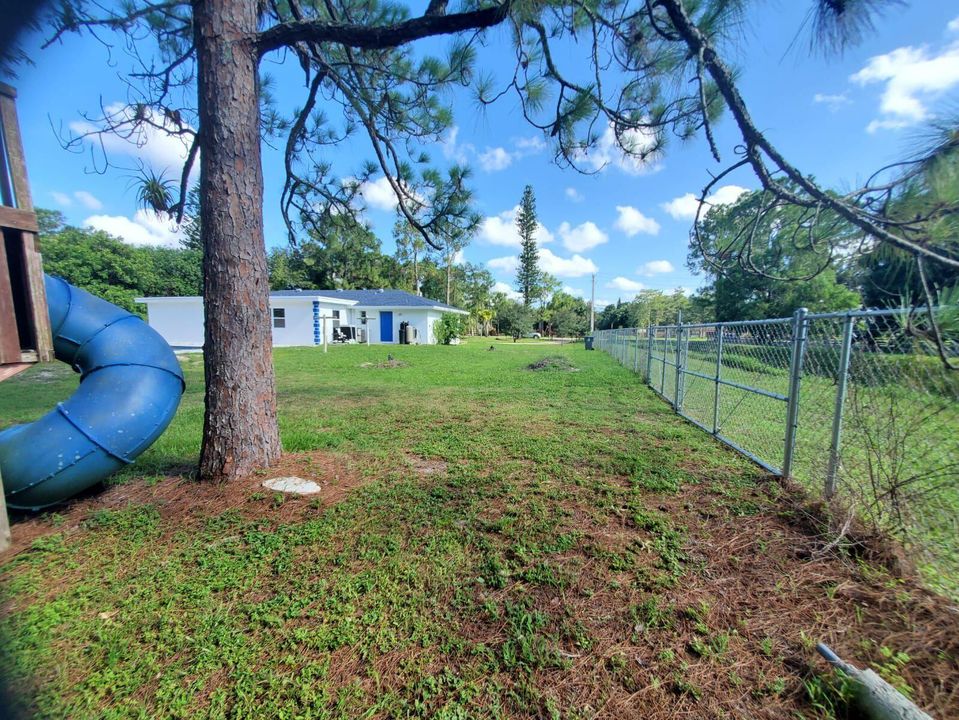 For Sale: $875,900 (4 beds, 2 baths, 1930 Square Feet)