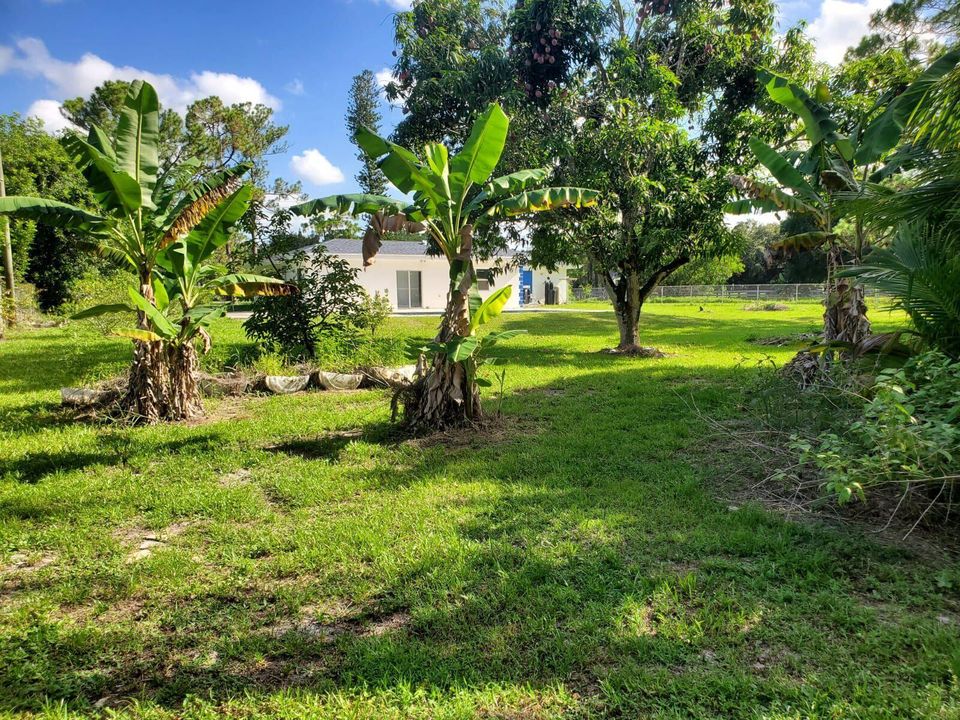 For Sale: $875,900 (4 beds, 2 baths, 1930 Square Feet)