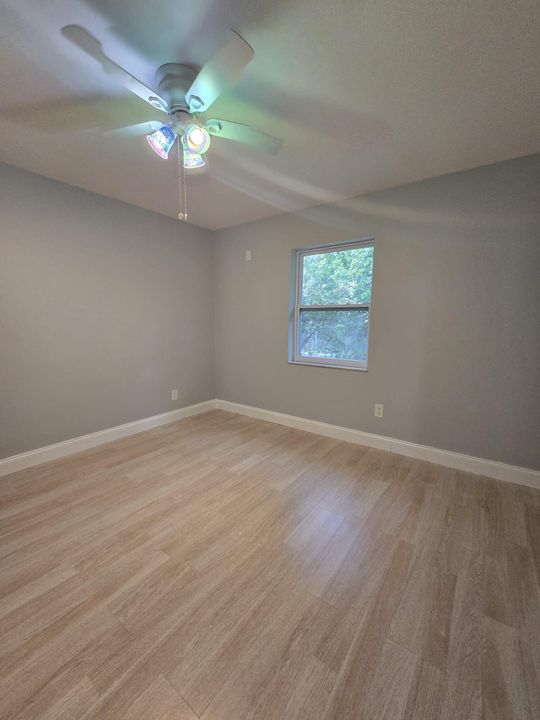 For Sale: $875,900 (4 beds, 2 baths, 1930 Square Feet)