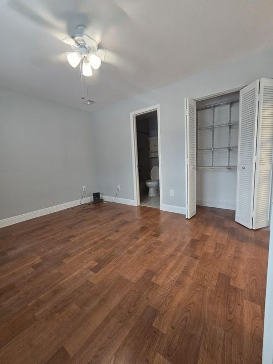 For Sale: $875,900 (4 beds, 2 baths, 1930 Square Feet)