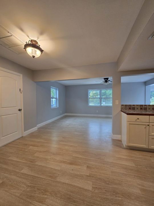 For Sale: $875,900 (4 beds, 2 baths, 1930 Square Feet)