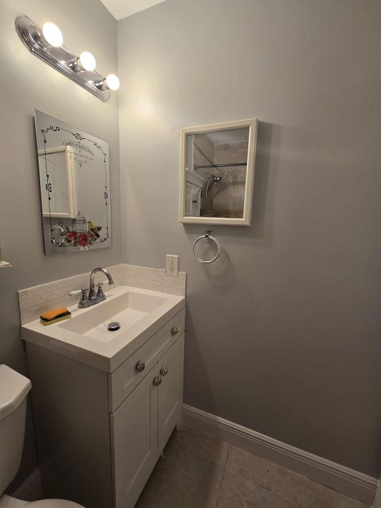 For Sale: $875,900 (4 beds, 2 baths, 1930 Square Feet)