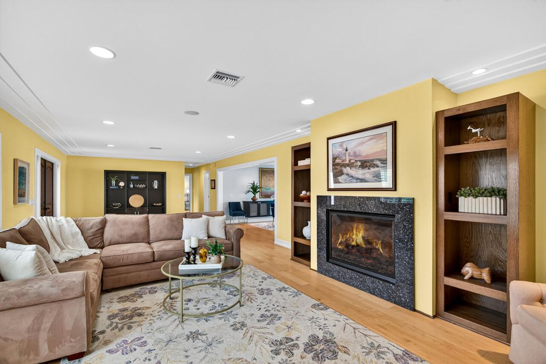 For Sale: $1,995,000 (3 beds, 2 baths, 2658 Square Feet)