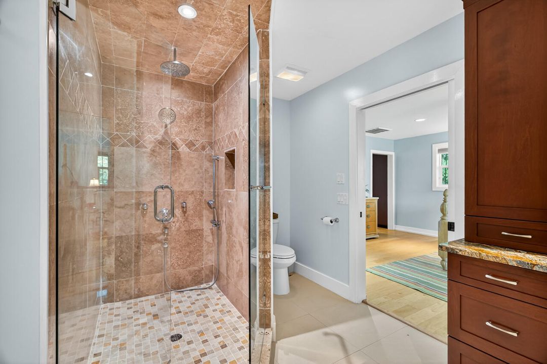 For Sale: $1,995,000 (3 beds, 2 baths, 2658 Square Feet)