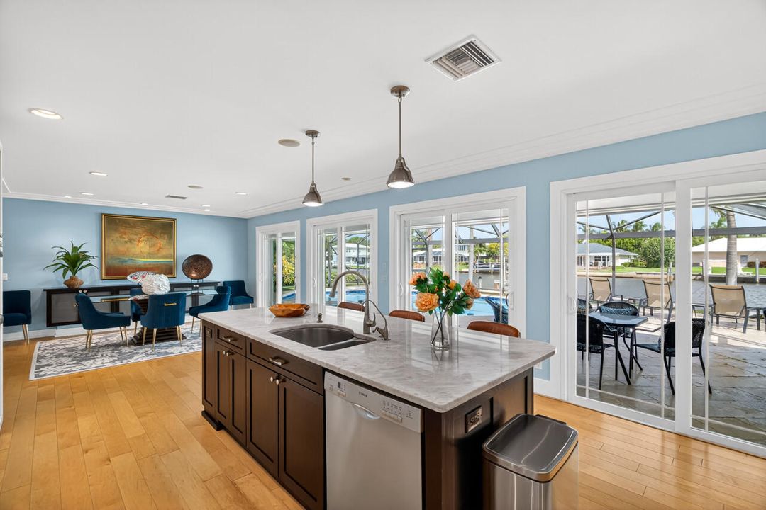 For Sale: $1,995,000 (3 beds, 2 baths, 2658 Square Feet)