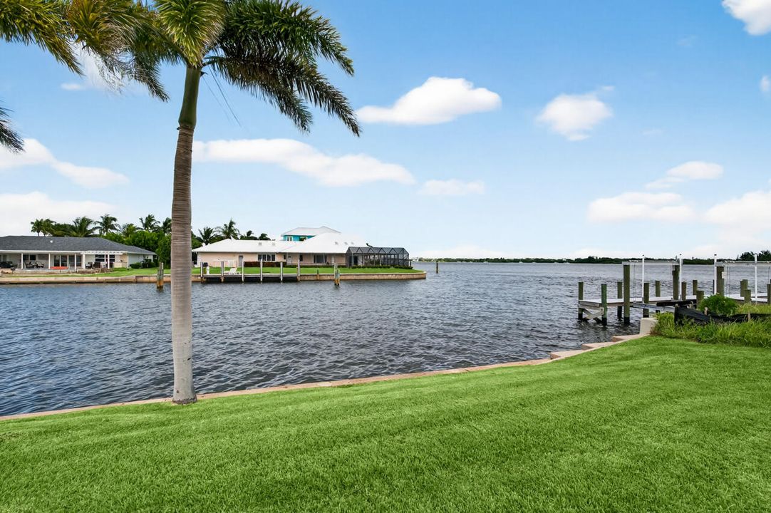 For Sale: $1,995,000 (3 beds, 2 baths, 2658 Square Feet)