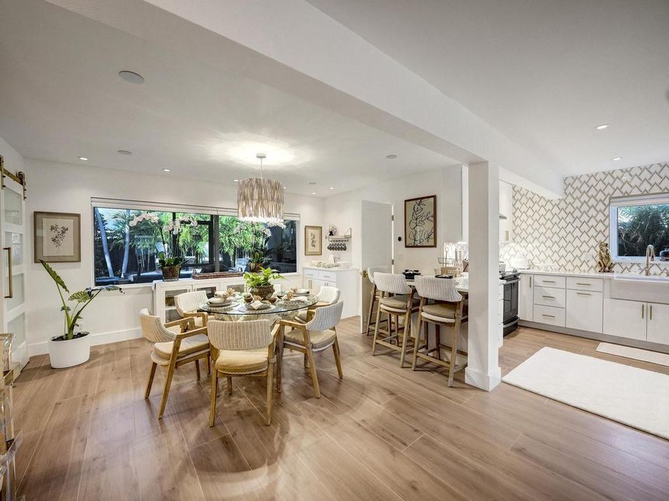 For Rent: $12,000 (3 beds, 3 baths, 1500 Square Feet)