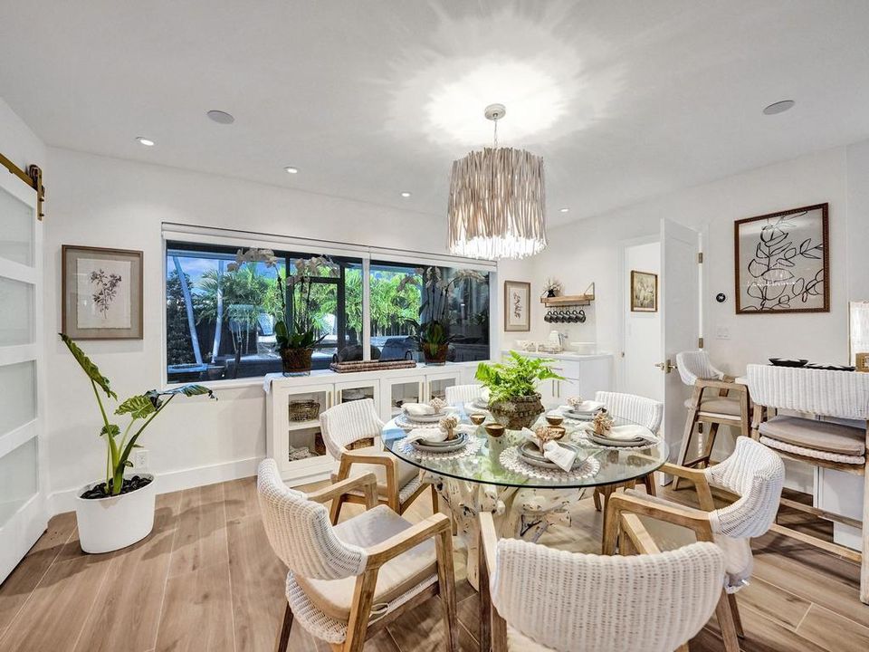 For Rent: $12,000 (3 beds, 3 baths, 1500 Square Feet)