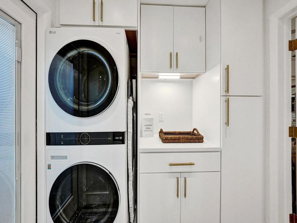 For Rent: $12,000 (3 beds, 3 baths, 1500 Square Feet)