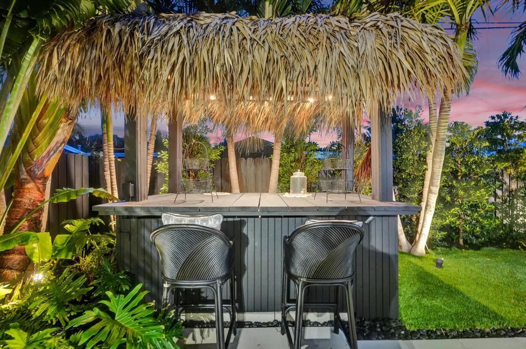 For Rent: $12,000 (3 beds, 3 baths, 1500 Square Feet)