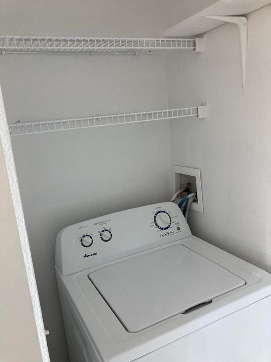 En Venta: $495,000 (3 camas, 3 baños, 1600 Pies cuadrados)