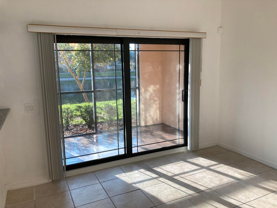 En Venta: $495,000 (3 camas, 3 baños, 1600 Pies cuadrados)