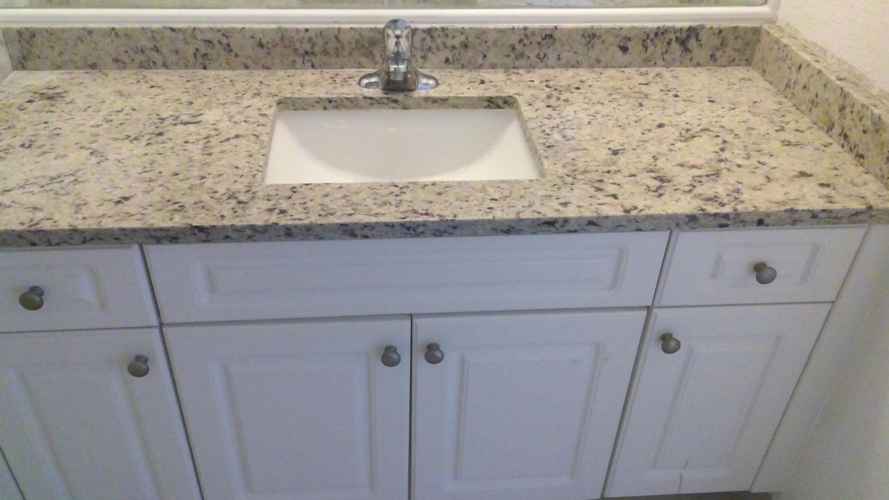 En Venta: $495,000 (3 camas, 3 baños, 1600 Pies cuadrados)