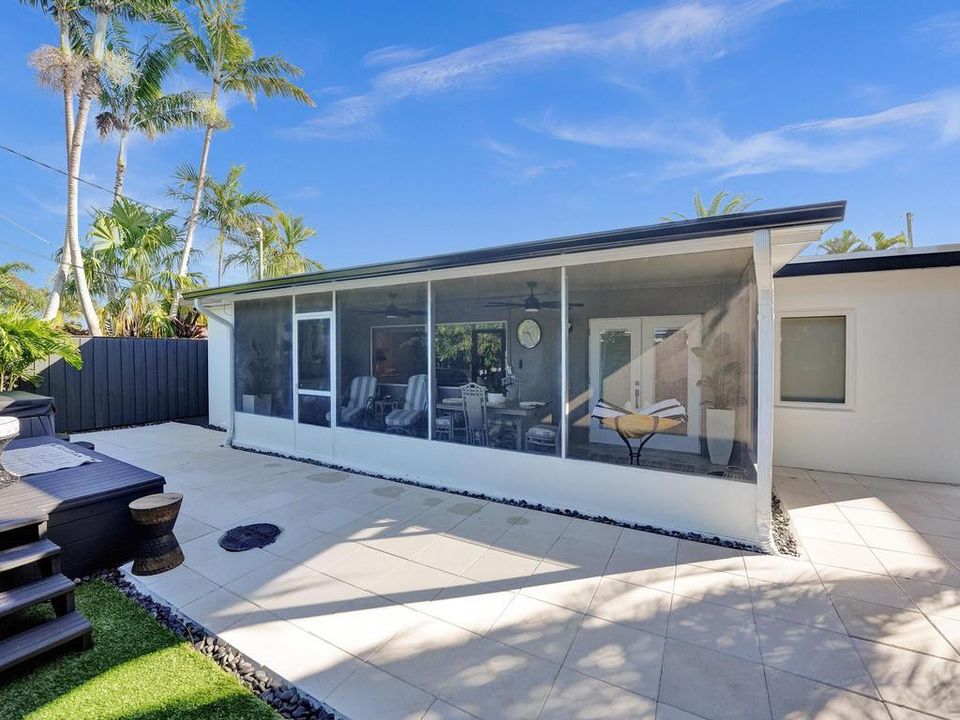 На продажу: $1,379,000 (3 спален, 3 ванн, 1500 Квадратных фут)