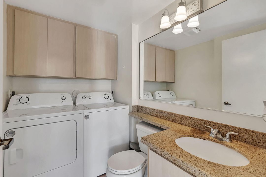 待售: $260,000 (2 贝兹, 2 浴室, 1374 平方英尺)