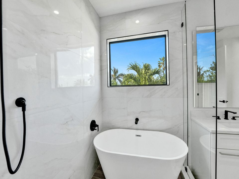 For Sale: $1,549,000 (4 beds, 3 baths, 2358 Square Feet)