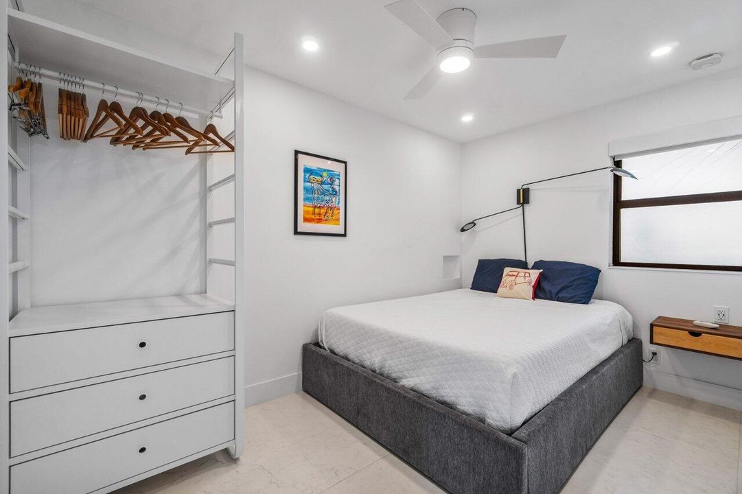 Под контрактом: $12,000 (3 спален, 2 ванн, 1455 Квадратных фут)