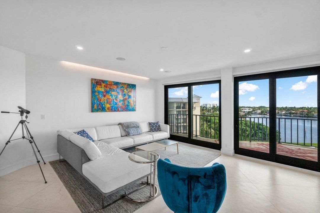 Под контрактом: $12,000 (3 спален, 2 ванн, 1455 Квадратных фут)