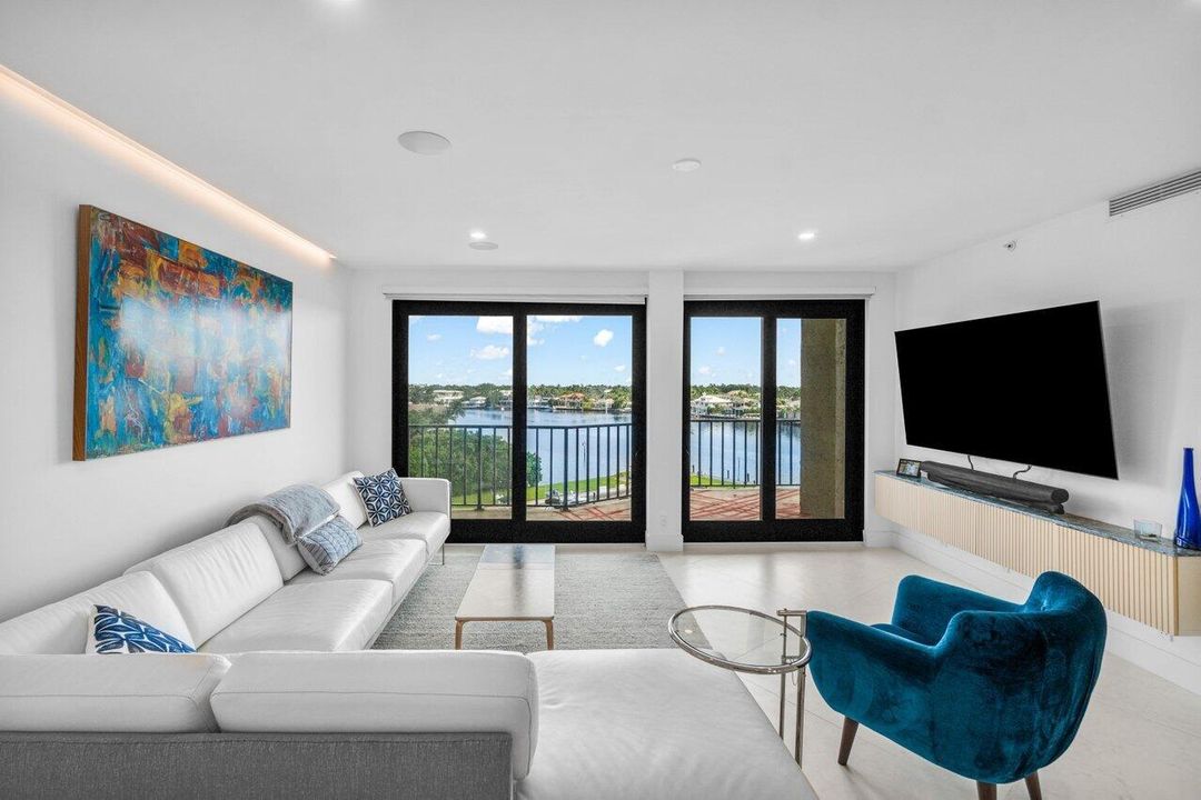 Под контрактом: $12,000 (3 спален, 2 ванн, 1455 Квадратных фут)