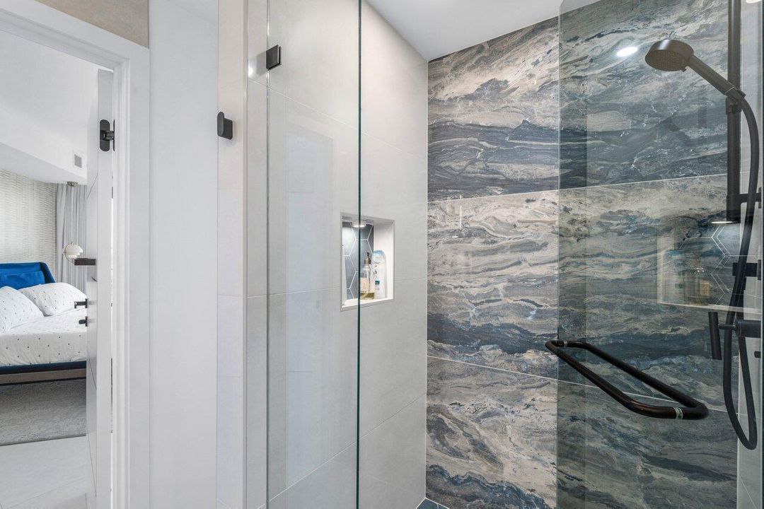 Под контрактом: $12,000 (3 спален, 2 ванн, 1455 Квадратных фут)