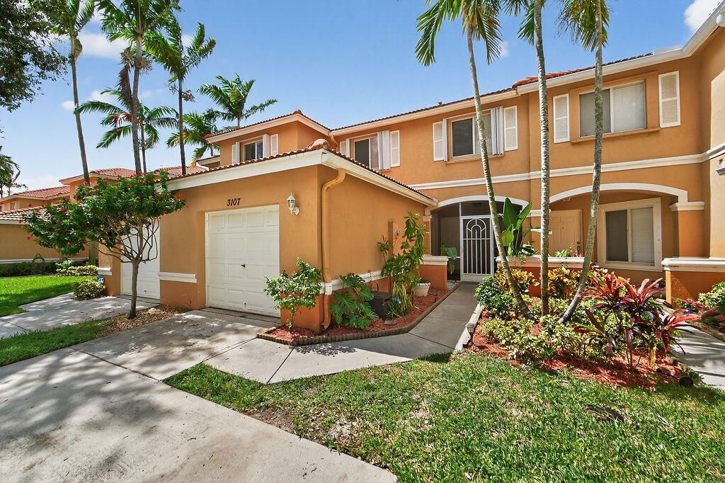 Active With Contract: $389,000 (3 beds, 2 baths, 1560 Square Feet)