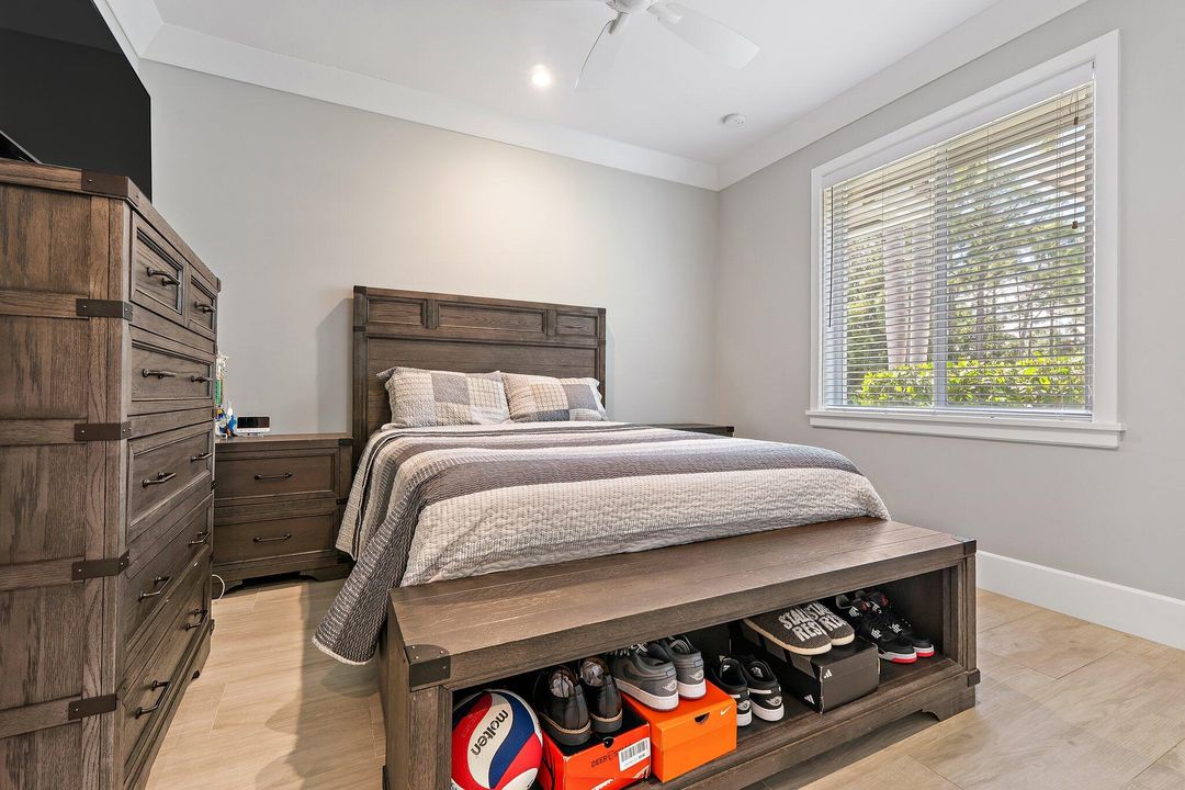 待售: $2,175,000 (3 贝兹, 2 浴室, 2583 平方英尺)