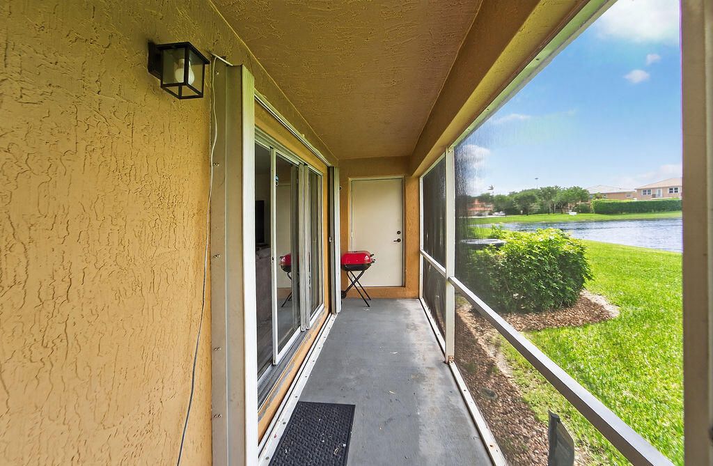 Active With Contract: $389,000 (3 beds, 2 baths, 1560 Square Feet)